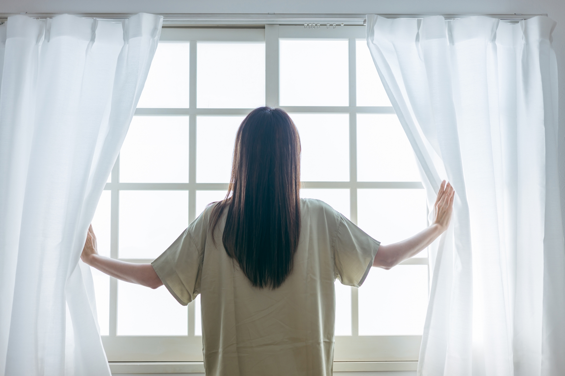 朝の光の入る部屋にて。ひとりの時間を取り戻す。