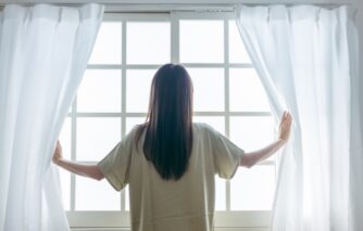 親の支配から自分を守る5つの方法｜大人になっても苦しいあなたへ
