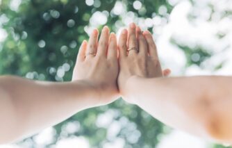 今では彼女と結婚し、幸せな毎日を過ごしています。