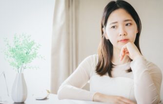 親との関係がつらいと感じたあなたへ｜まず受け止めてほしい5つの感覚